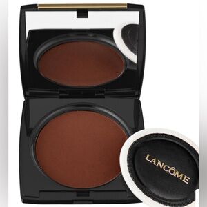 Lancôme
DUAL FINISH - Multi-tasking Longwear Powder
Foundation in 555 SUEDE (N
